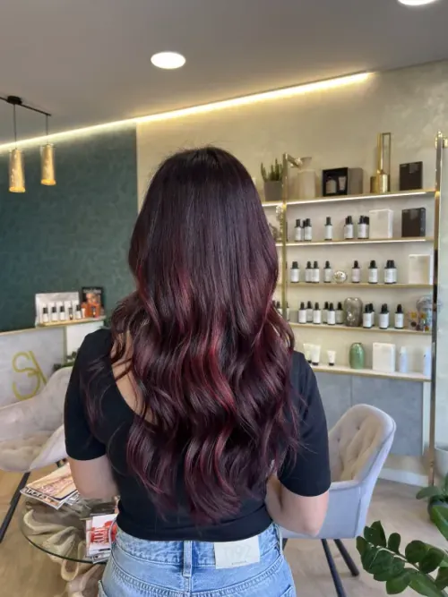 Color cobrizo con brillo realizado en Salón Anzhela.